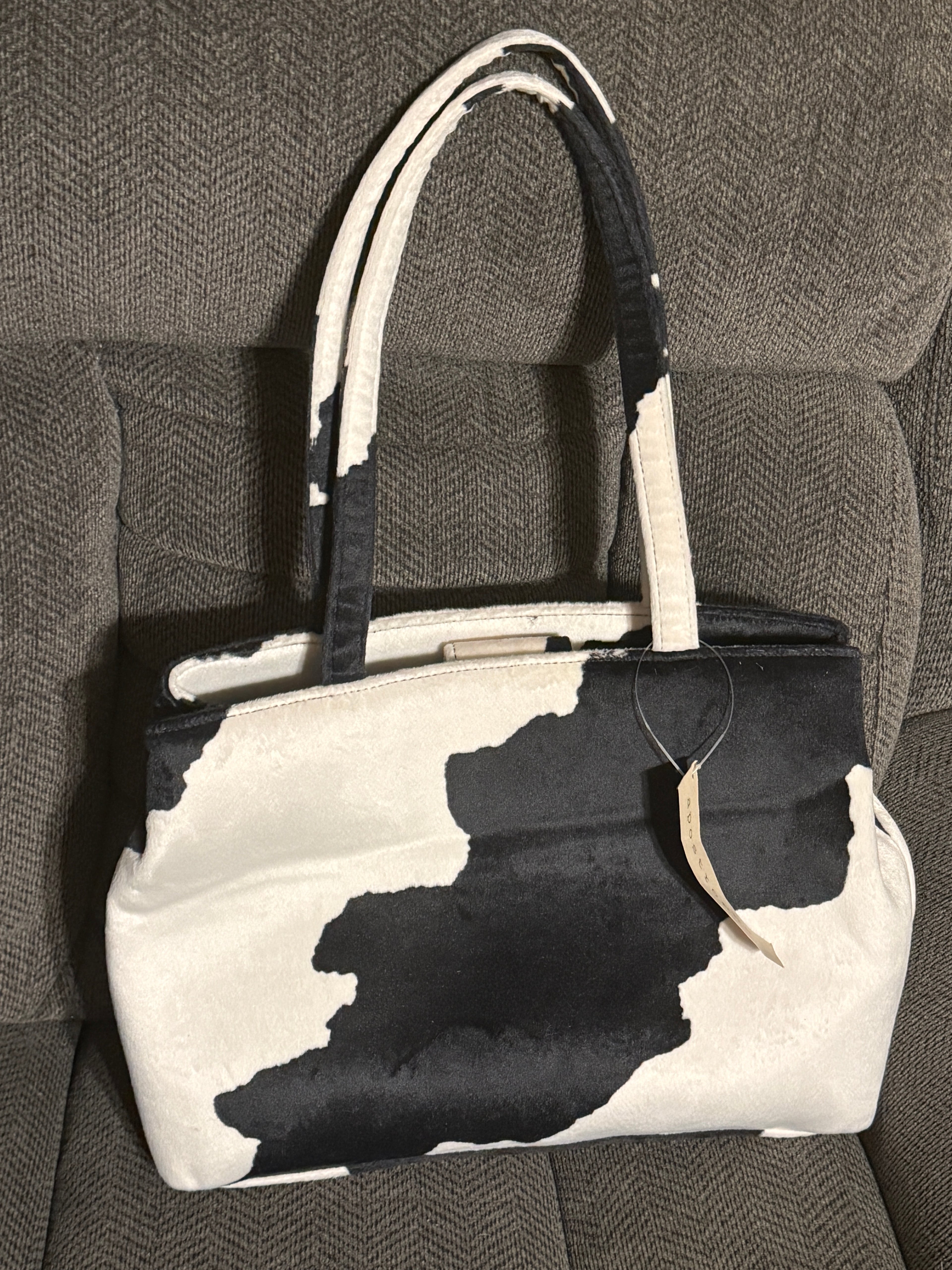 Vintage Y2K Apostrophe Plush Cow Print Shoulder Bag 🐄✨