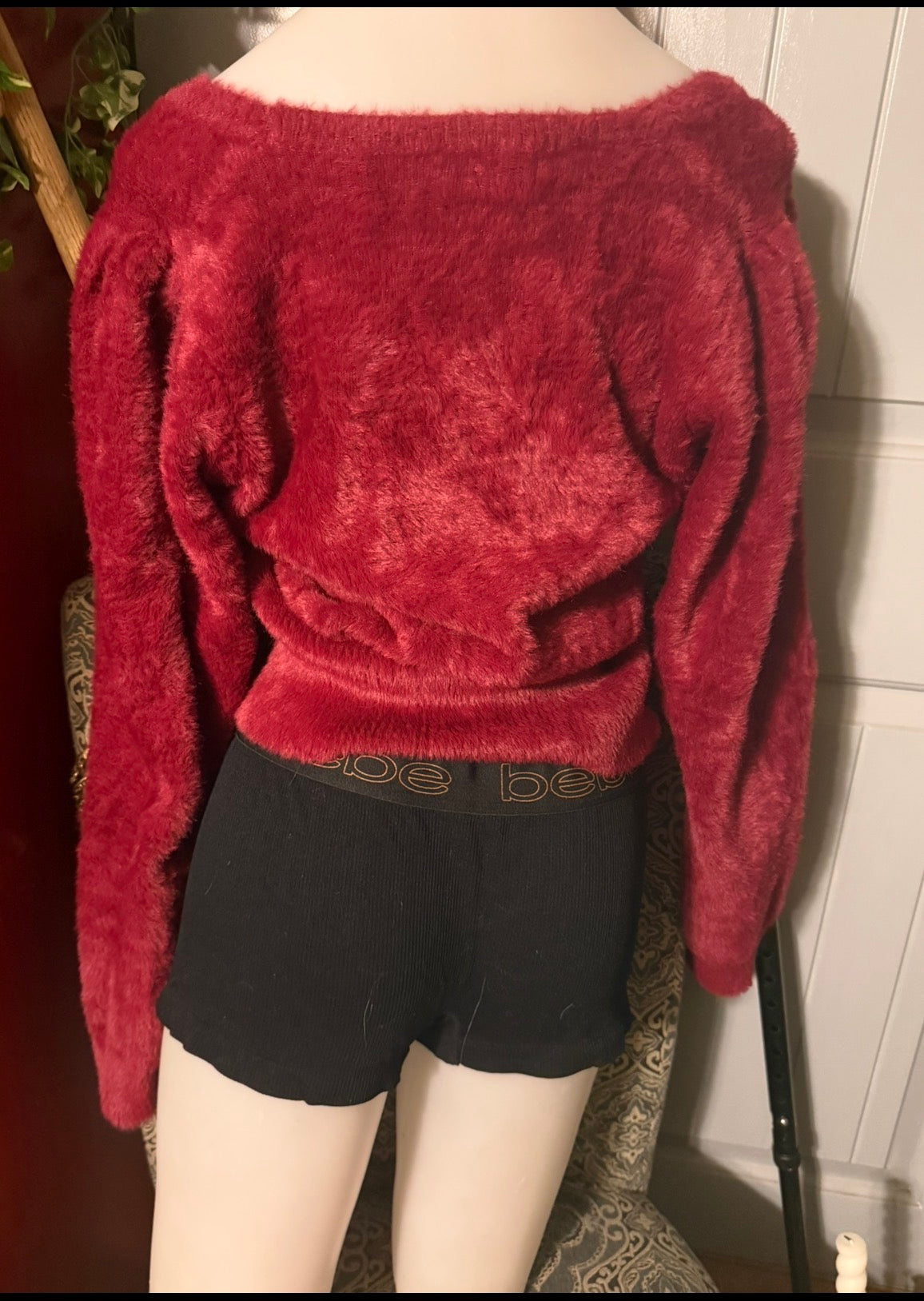 ASTR the Label Square Neck Fuzzy Cropped Sweater in Wine Red
